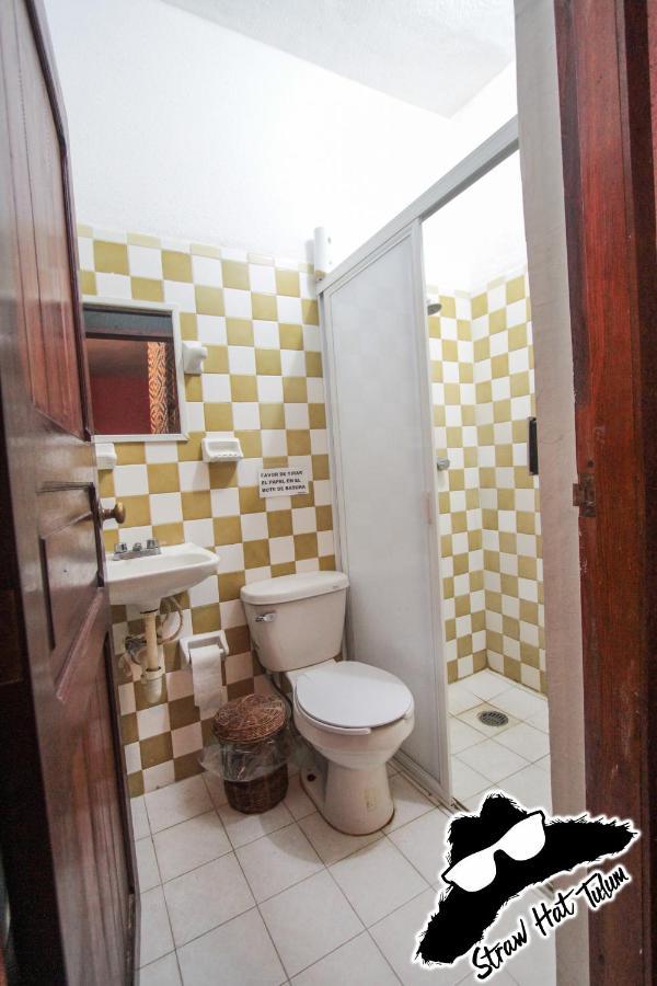 Straw Hat Hostel & Rooftop Bar Тулум Екстер'єр фото