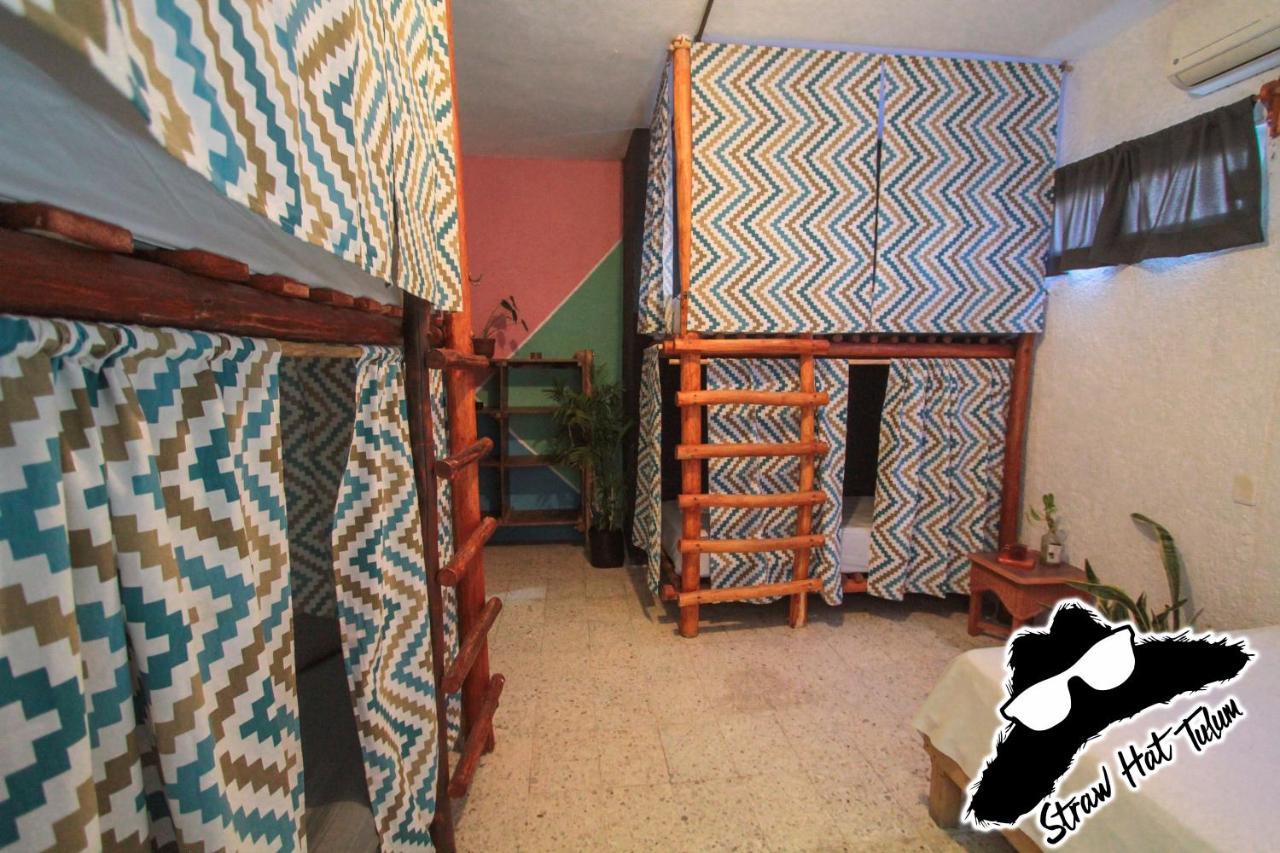 Straw Hat Hostel & Rooftop Bar Тулум Екстер'єр фото