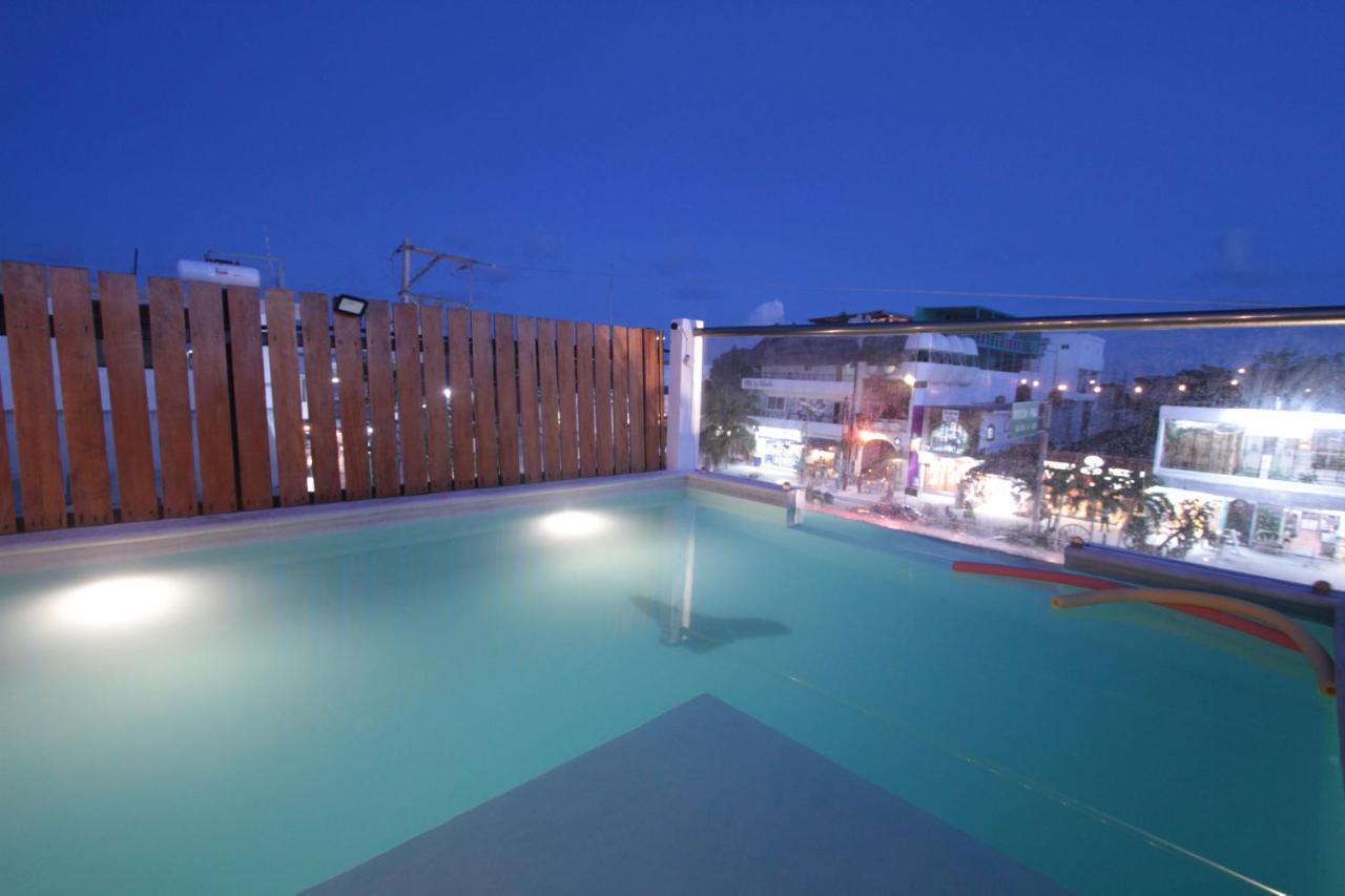 Straw Hat Hostel & Rooftop Bar Тулум Екстер'єр фото