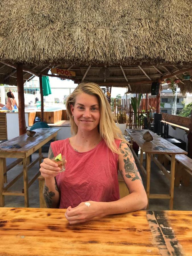 Straw Hat Hostel & Rooftop Bar Тулум Екстер'єр фото