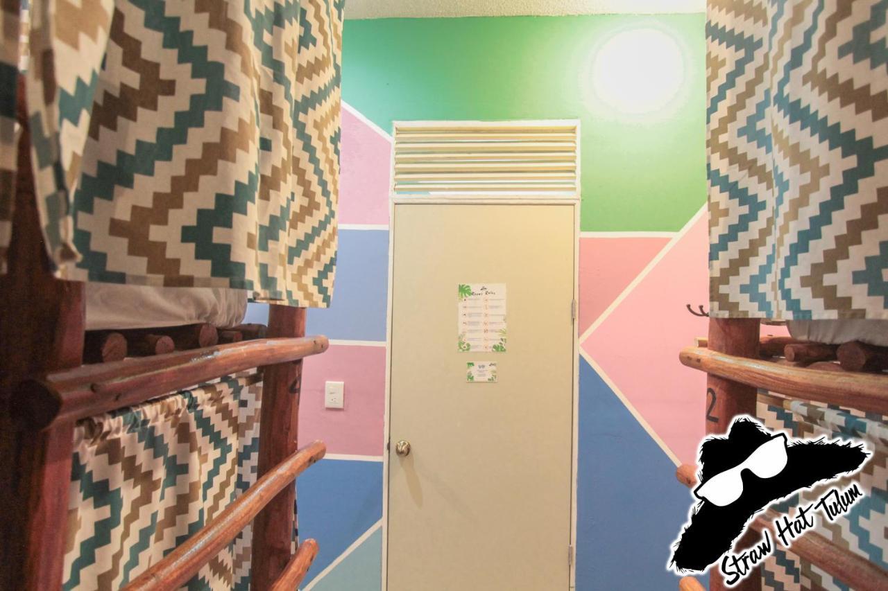 Straw Hat Hostel & Rooftop Bar Тулум Екстер'єр фото